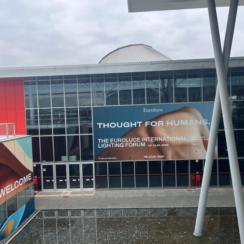 Beobachtung der Ausstellung 2025 Milan Euroluce Lighting