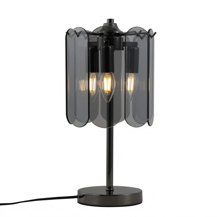 Ist es problematisch, rauchige Gläser mit 3 Leichttischlampen für Bett zu montieren?